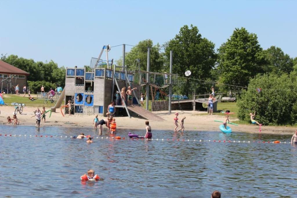 Ervaar 'Fryske Weelde' Op Vijf Sterren Vakantiepark De Kuilart Koudum Eksteriør bilde